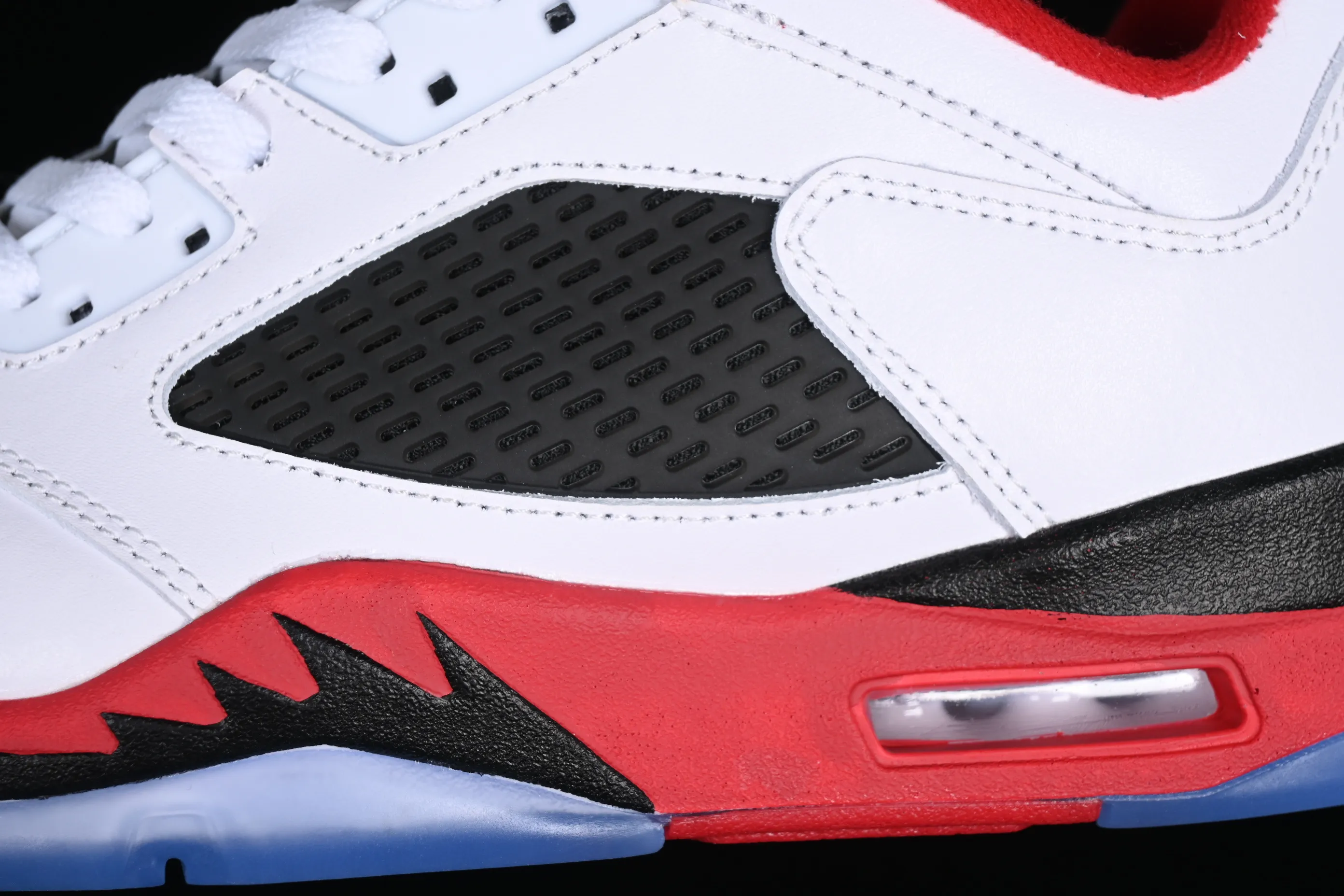 All categories Air Jordan Jordan series basketball shoes Air Jordan 5 Air Jordan 5 Low "Fire Red" AJ5 Joe 5 white and red low-top basketball shoes 819171-101